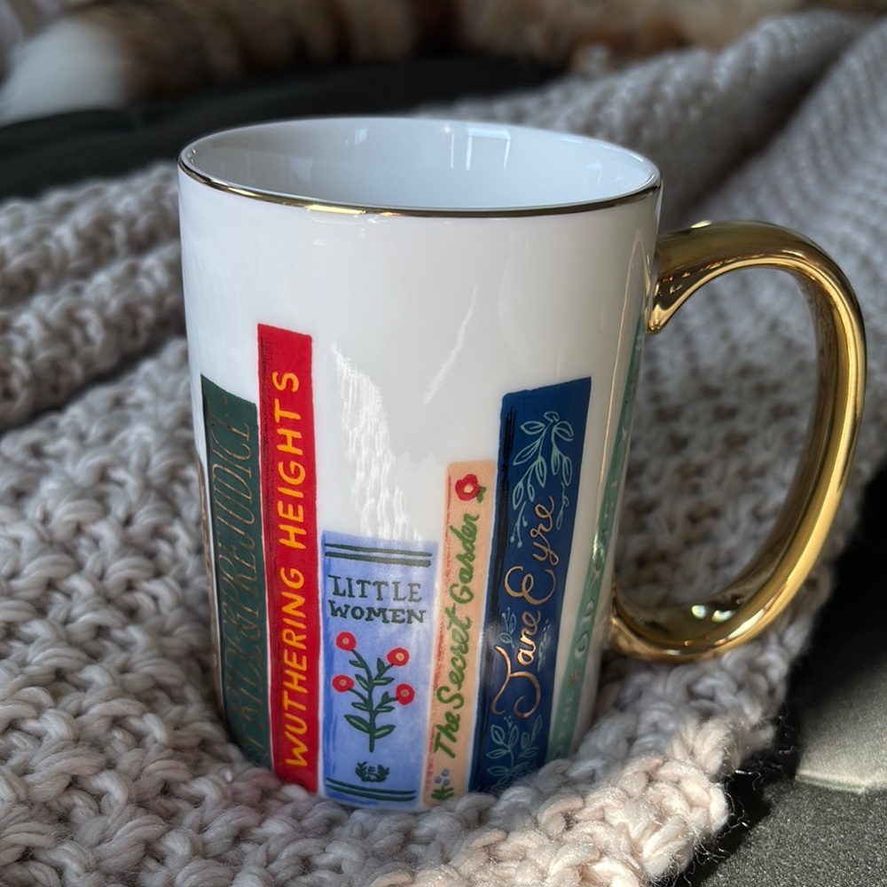 Gold Handle Book Design Mug